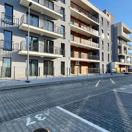 Artis By Housine Daire *