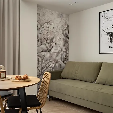 Artis By Housine Daire Zator