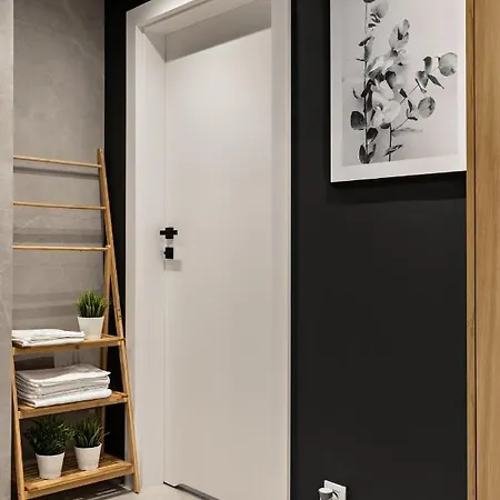 Apartment Artis By Housine *